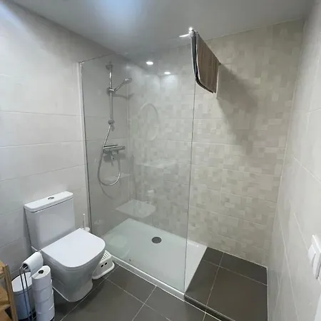 Apartment Piso Luminoso En Hospitalet De Llobregat
