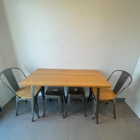 Apartamento Piso Luminoso En Hospitalet De Llobregat